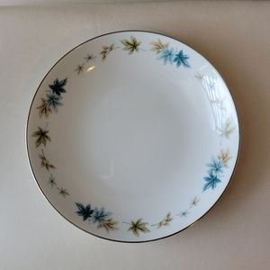 Vintage Grant Crest Four Seasons Bowl ~ MCM ~ Pretty Blue & Tan Leaf Pattern